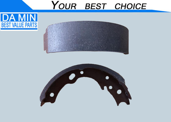 حذاء تبطين فرامل اليد 8970202502 FN4443 MYY5T علبة تروس فرامل اليد Isuzu 4HF1 4HG1 قطع غيار شاحنات السيارات العرض 46 ملم