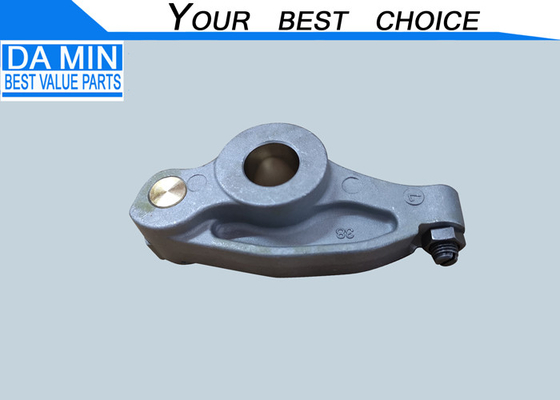 4HK1 6HK1 ذراع الروكر 8973064213 رأس الاسطوانة مدخل الهواء حفر ذراع الروكر ZX240 ZX360 شاحنة NPR NQR FSR FVR