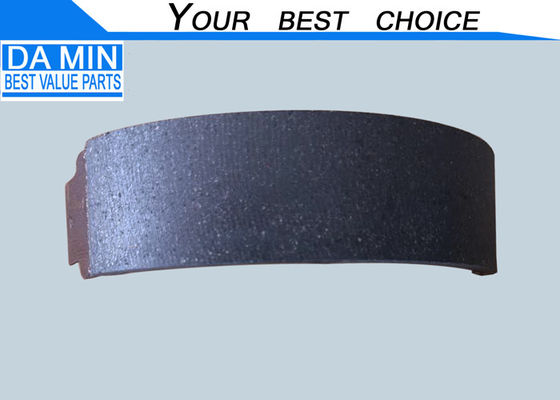 حذاء تبطين فرامل اليد 8970202502 FN4443 MYY5T علبة تروس فرامل اليد Isuzu 4HF1 4HG1 قطع غيار شاحنات السيارات العرض 46 ملم