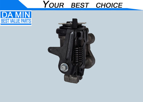 الفرامل الأمامية اليمنى طبل العجلة الخلفية الأسطوانة 8980812920 مع صمام النزيف المسمار الفرامل الهيدروليكي ضبط التباطؤ التلقائي